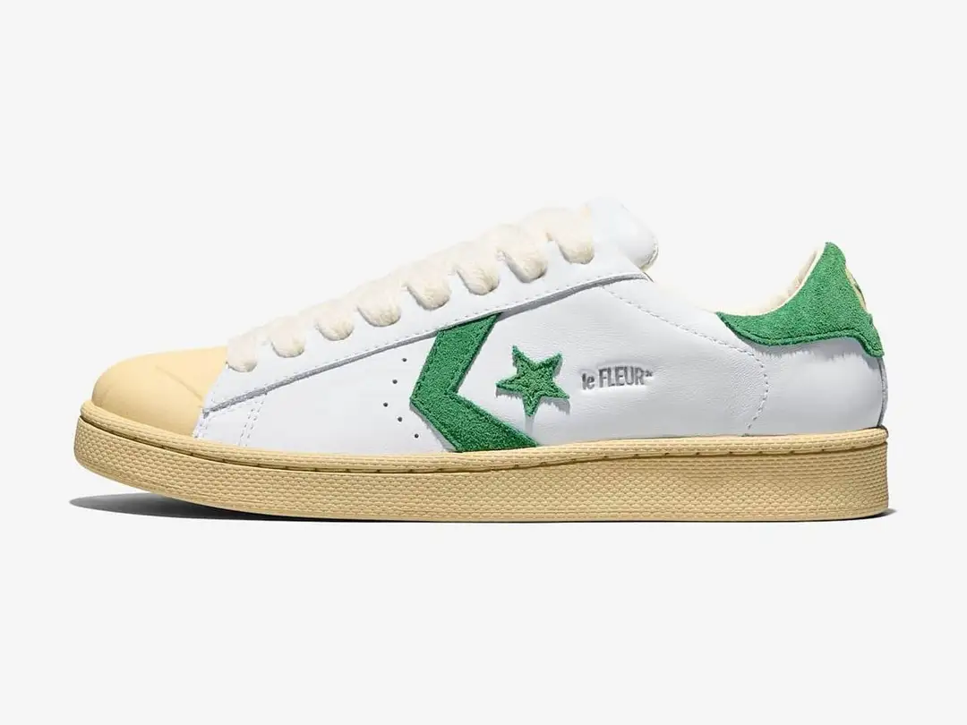 1908 Pro Leather in white, amazon green, ivory, side view