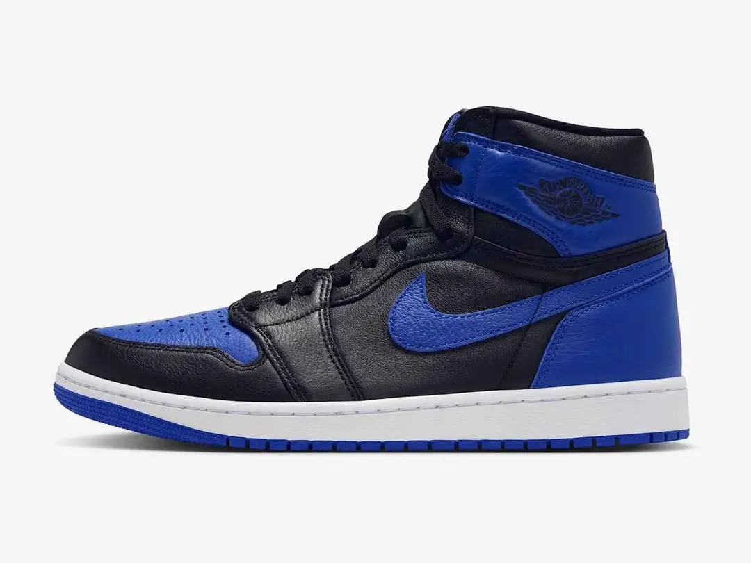 Air Jordan 1 High OG "Royal" in black, white, game royal, side view