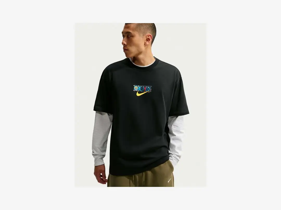 Nike x One Piece Men's T-Shirt in black